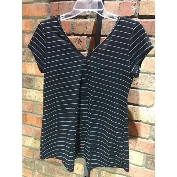 Hot topic glitter skeleton medium shirt - Picture 5 of 5